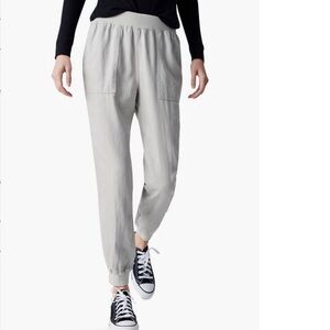 Faherty women’s Arlie Jogger